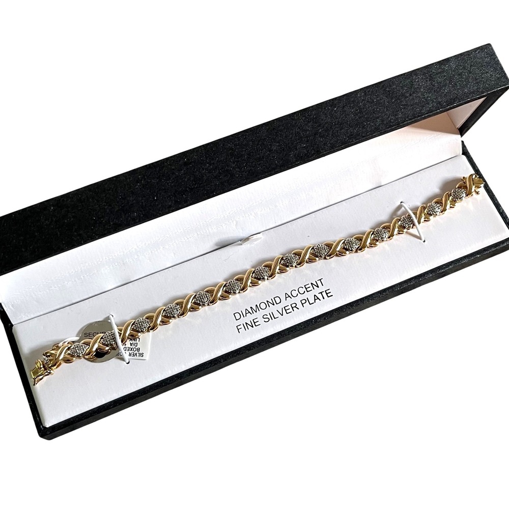 Unbranded XO Link Bracelet Women 7.5 Gold Diamond Accent 18K Gold‎ Over Silver